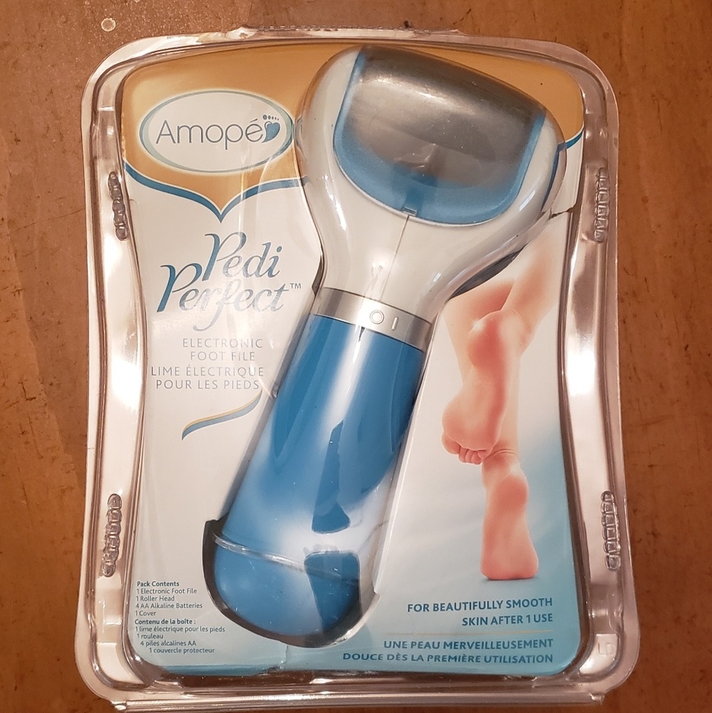NEW Amope Pedi Perfect Electronic Foot File   0069